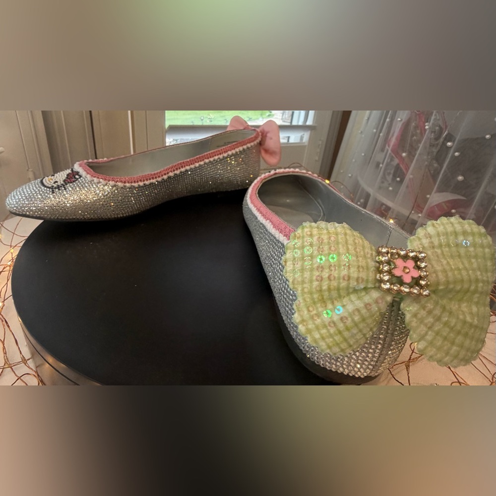 Hand Embellished Statement Crystal Ballet Flat in Hello Kitty Theme, size 8.5 - Picture 8 of 16